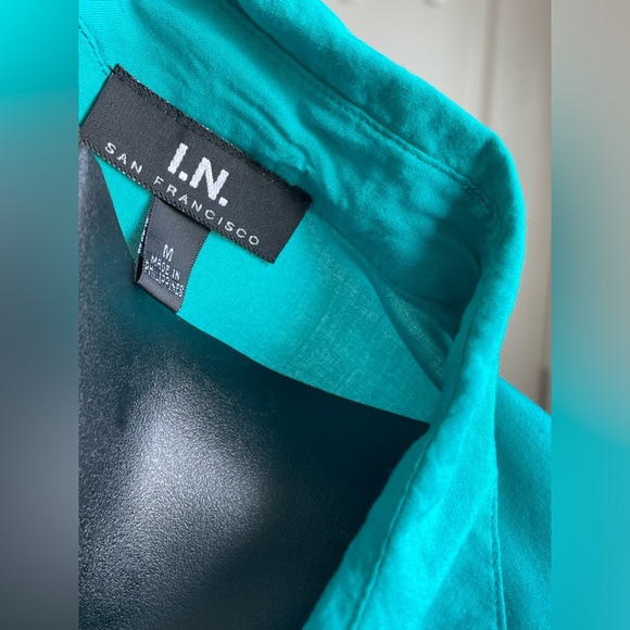 Women's dress - Picture 3 of 5